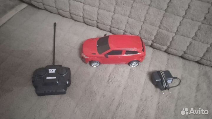 Машинка на пульте управления с зарядкой