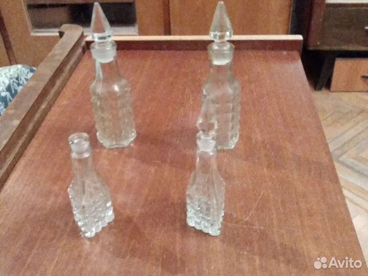 Бутылочки с притёртыми пробками, антиквариат