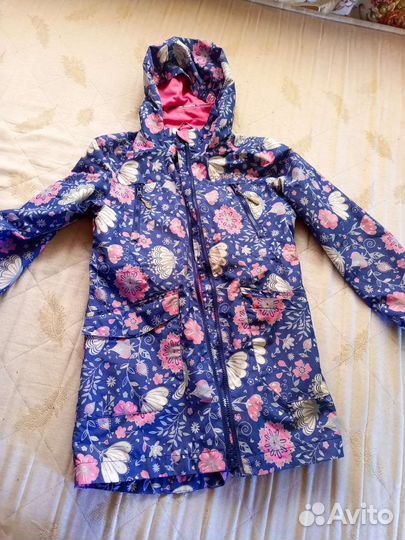 Куртки на девочку