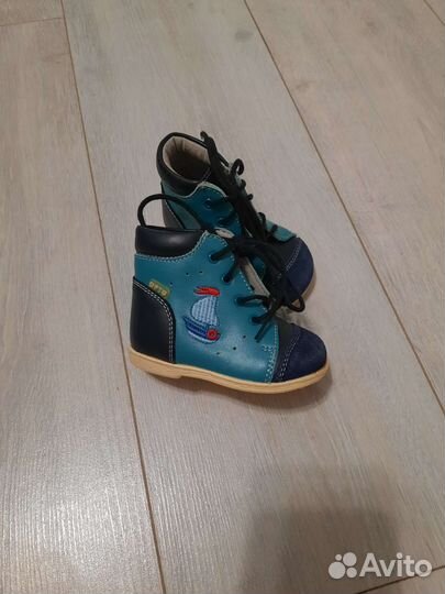 Детская обувь