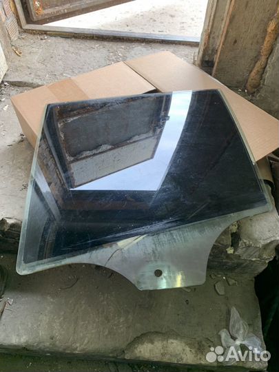 Заднее левое стекло Бмв x3 f25