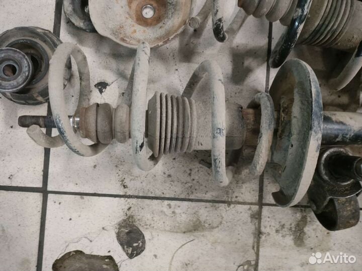 Детали подвески Логан