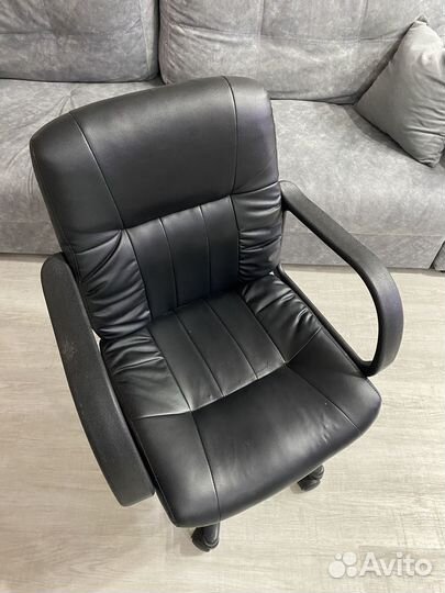 Офисный стул на колесиках, компьютерный стул