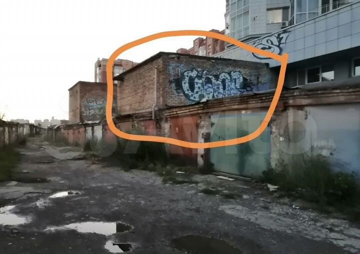 Гараж, > 30 м²