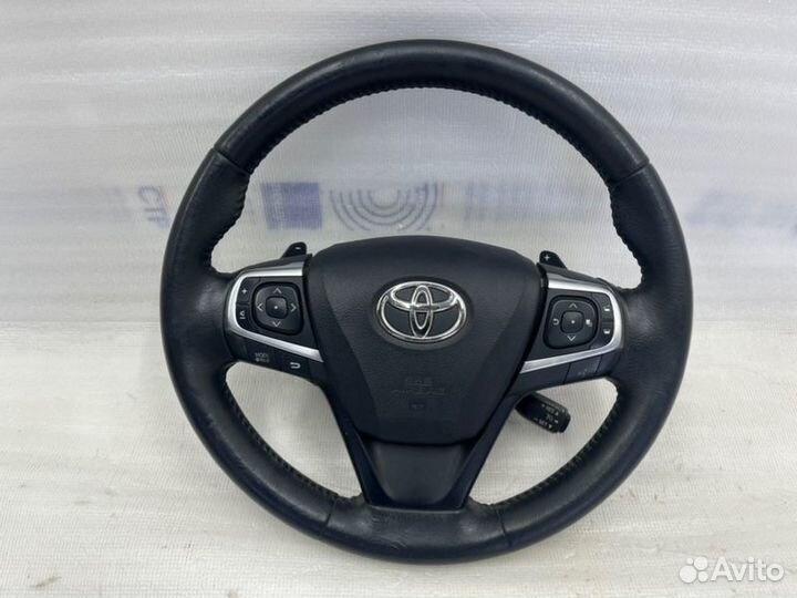 Рулевое колесо Toyota Camry V55 2014-2018