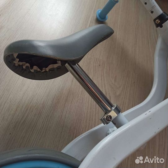 Детский беговел actico