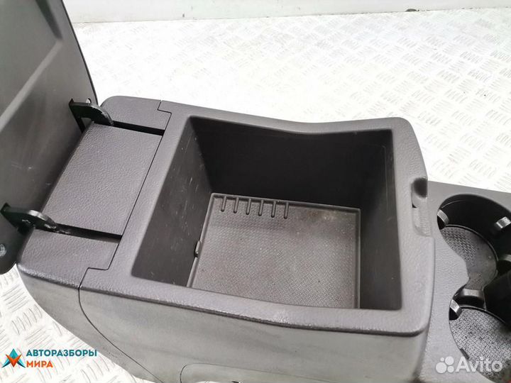 Подлокотник Hyundai Santa Fe (SM) рест. 2011