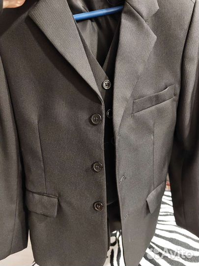 Пиджак+жилет на мальчика 122 128