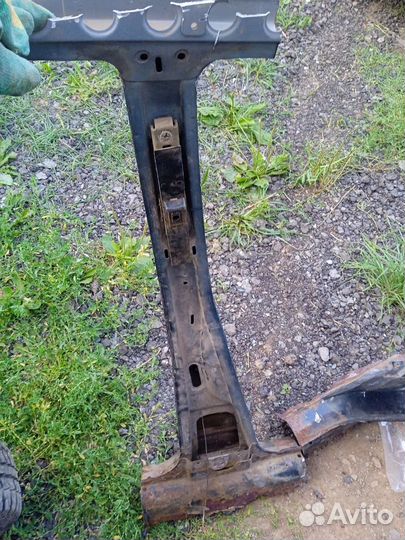 Стойка средняя ваз 2110