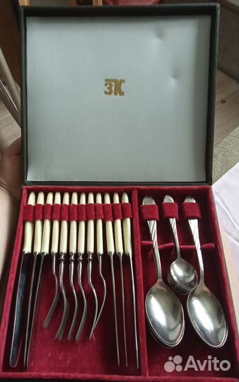 Столовый набор вилок, ложек и ножей зк, СССР