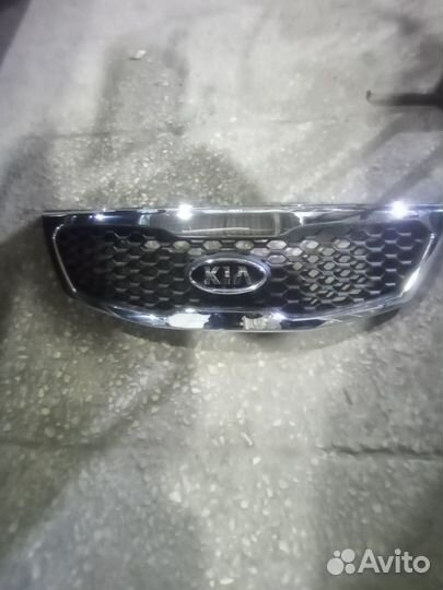 Решетка радиатора киа соренто