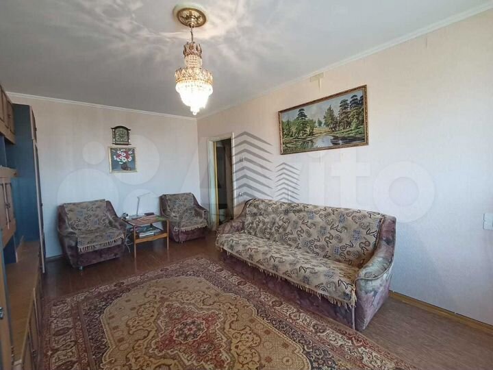 2-к. квартира, 54 м², 4/9 эт.