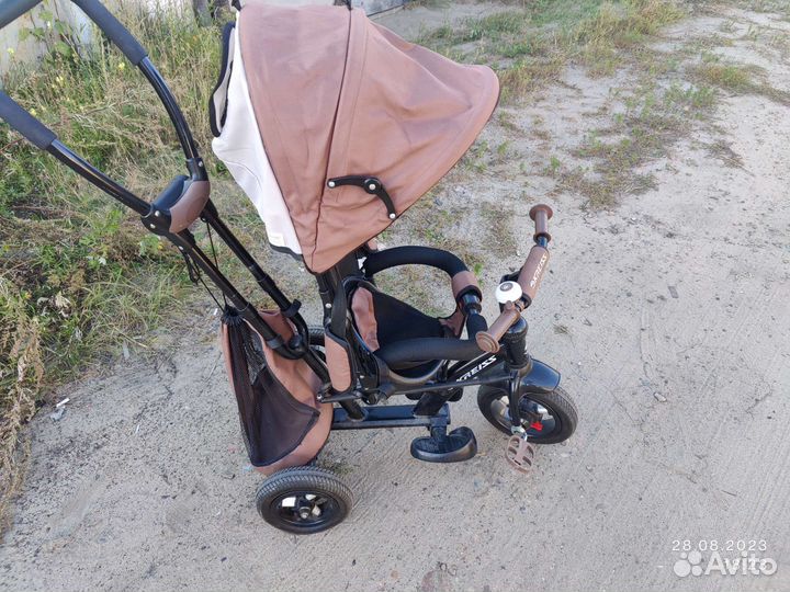 Трёхколёсный велосипед коляска