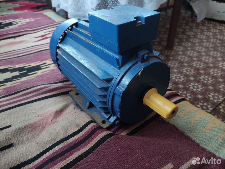 Двигатель асинхронный