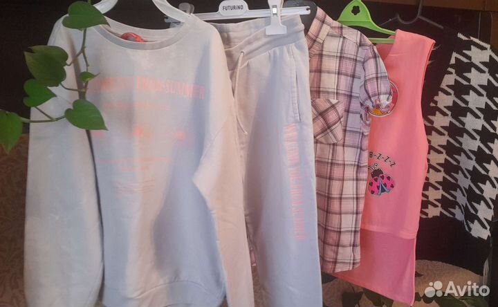 Пакет вещей д/девочки (10-11 лет)