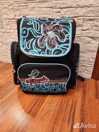 Рюкзак школьный для девочки