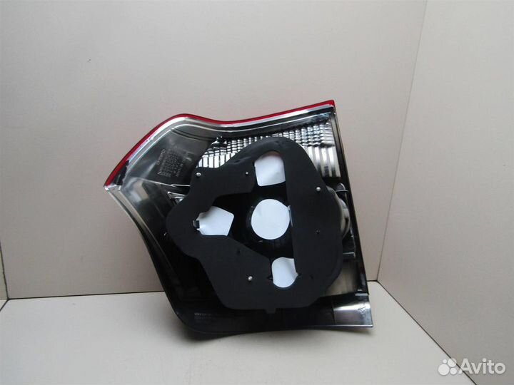 Фонарь задний левый Toyota Corolla E12 2001-2006