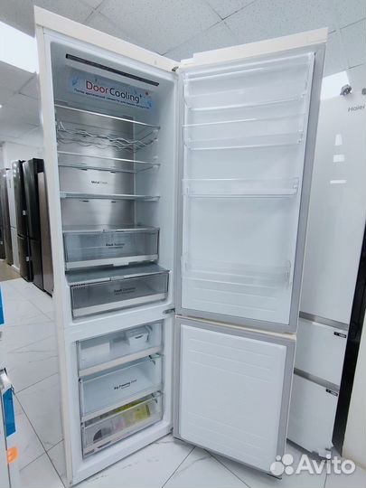 Новый Холодильник LG DoorCooling