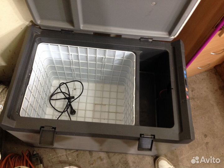 Автохолодильник-морозильник waeco CF-110