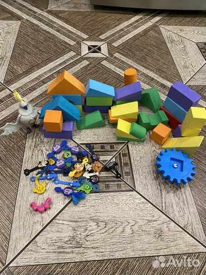 Развивающие игрушки