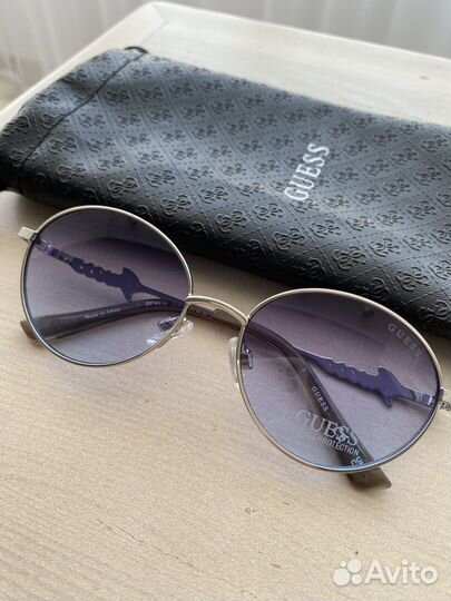 Солнечные очки gucci