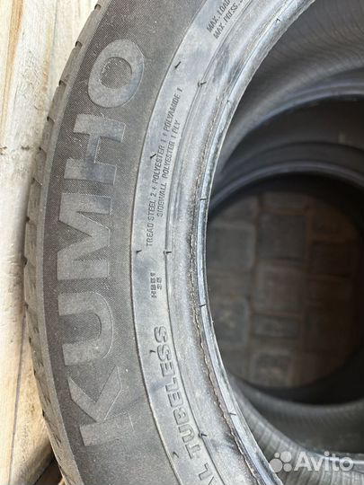 Kumho Ecsta HS51 215/55 R17