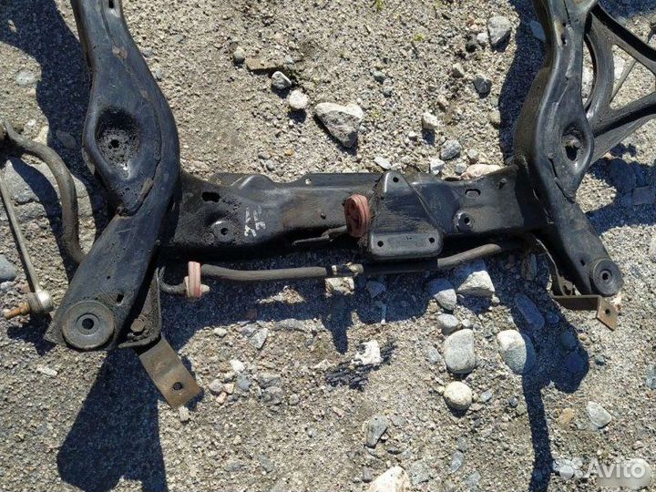 Подрамник передний Ford Mondeo 1 1995