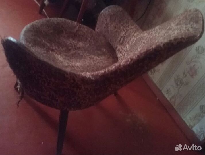 Кресло старинное