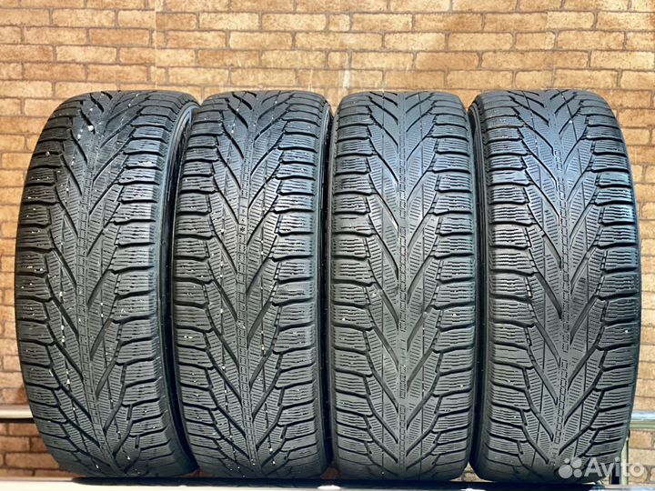 Nokian Tyres Hakkapeliitta R2 SUV 225/60 R17