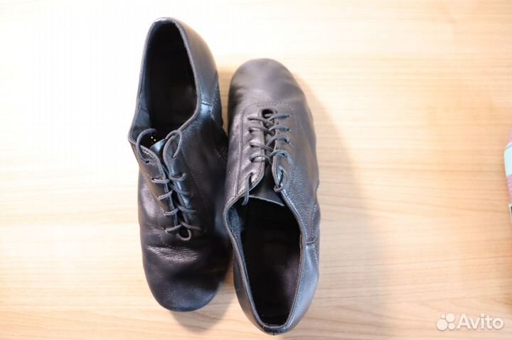 Продам бальные туфли (мужские) Латина