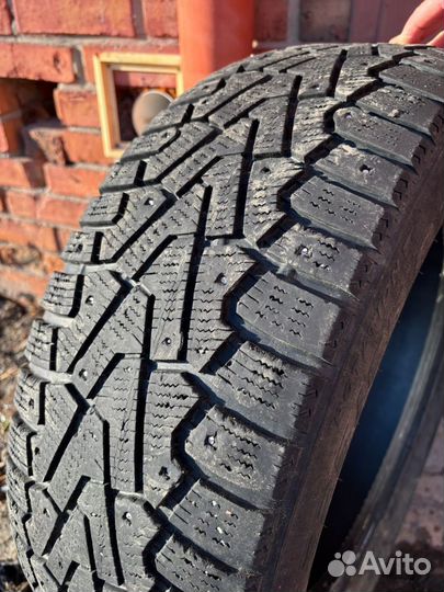 Pirelli Ice Zero 225/65 R17
