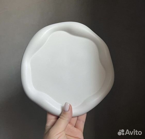 Поднос из архитектурного бетона