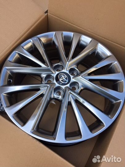 R18/5x114,3 ET45 D60,1 FR replica TY222(на Camry)