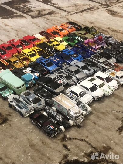 Колекция машинок Hot wheels