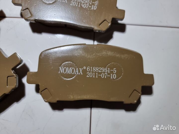 Колодки перед Toyota Ipsum ACM2 Noah AZR6 01-09