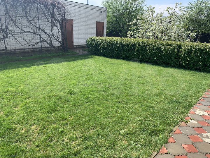 Дом 270 м² на участке 11 сот.