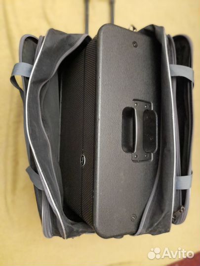 Активная аккустика mackie HD 1221 б/у