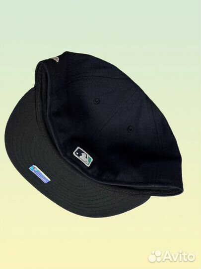 Бейсболка seattle mariners оригинал 7 1/8 56,8