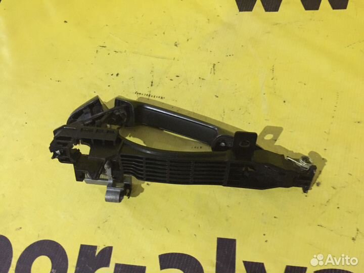 Ручка двери передняя правая Mazda 3 BM 2013-2016