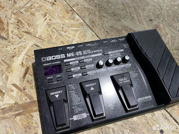 Гитарный процессор boss me 25