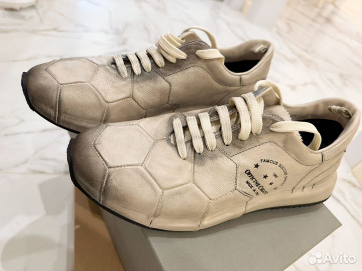 Продаю кроссовки