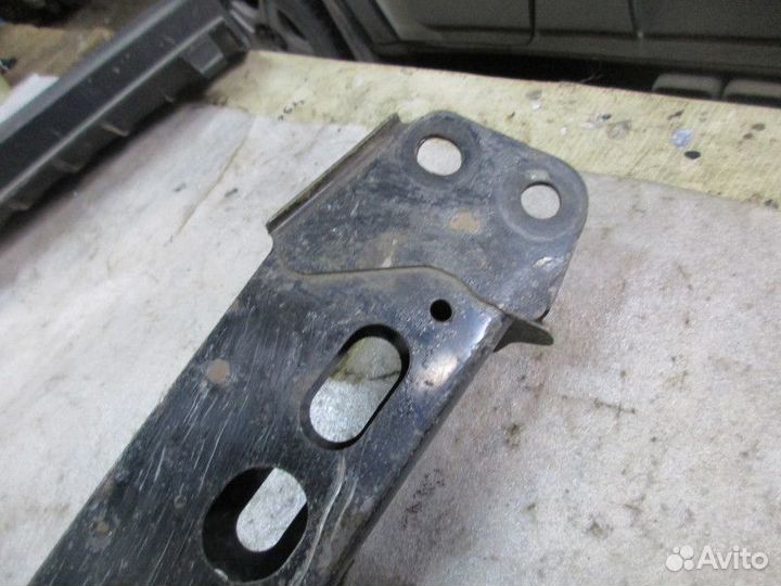 Балка передняя продольная Toyota Auris (E15) 2006