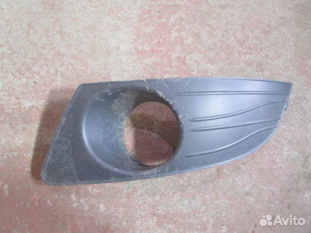 Решетка в бампер левая Renault Logan 2005-2014 (по