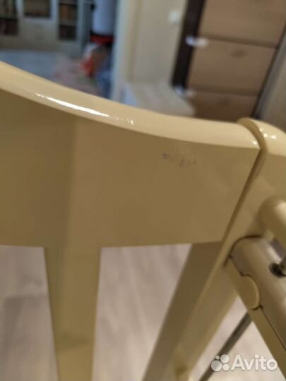 Детская кроватка с маятником