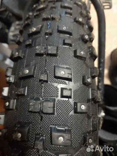 Покрышка шипованная для фэтбайка 26*4,8 VeeTire