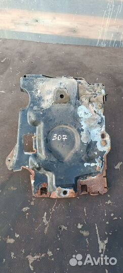 Площадка аккумулятора Пежо 307