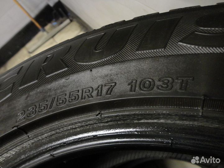 Bridgestone Ice Cruiser 7000 235/55 R17