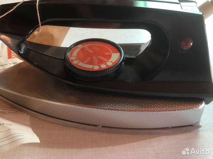 Утюг из СССР с терморегулятором новый