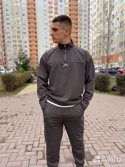 Спортивный костюм Nike