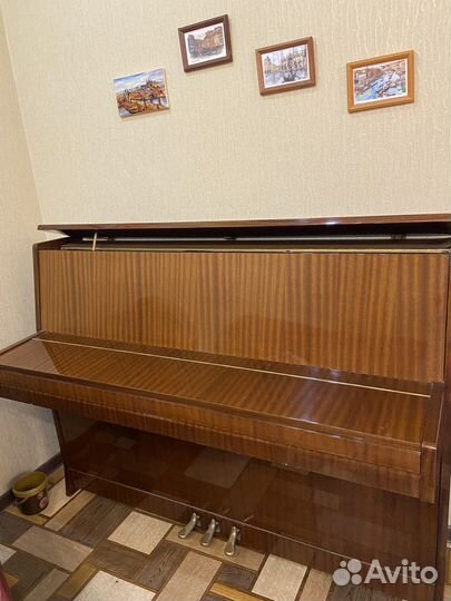 Пианино Petrof, модель «Сонатина-100»